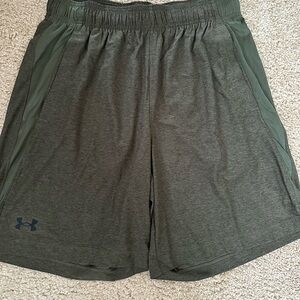 NWT Armour Men's Green Athletic Shorts Medium